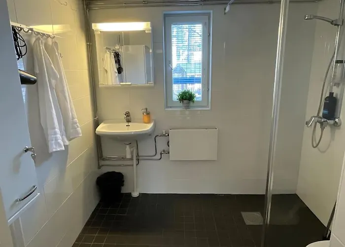 Lägenhet And Spacious Helsingfors